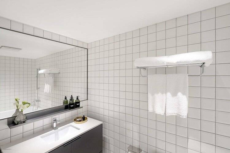 Base-Longfusi Serviced Apartment