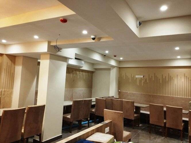 Hotel Flora