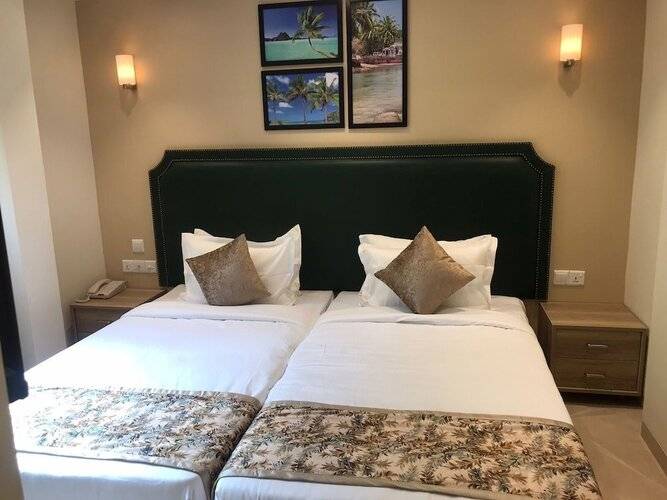 Hotel Flora