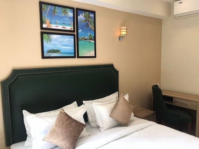 Hotel Flora