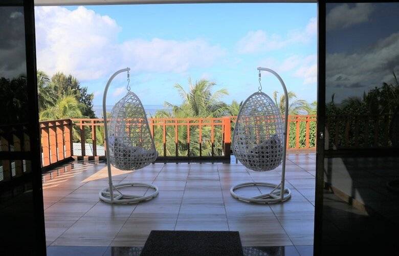 Master Suite Family Room With Views To The Ocean