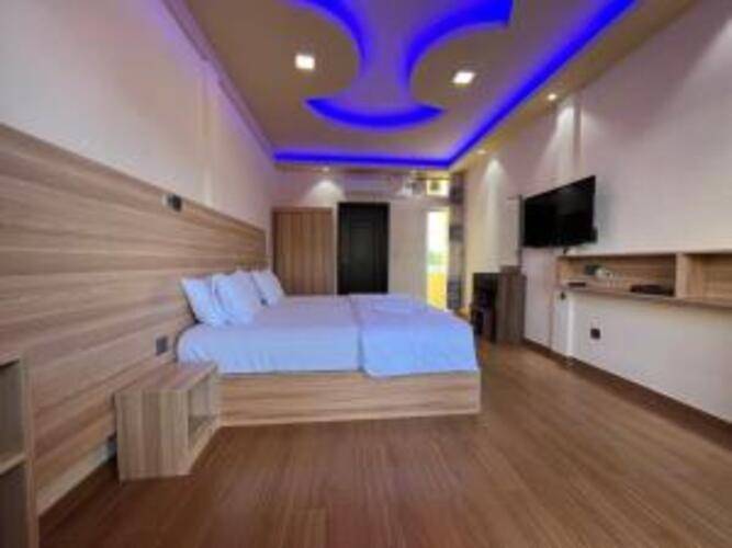 Aasna Inn