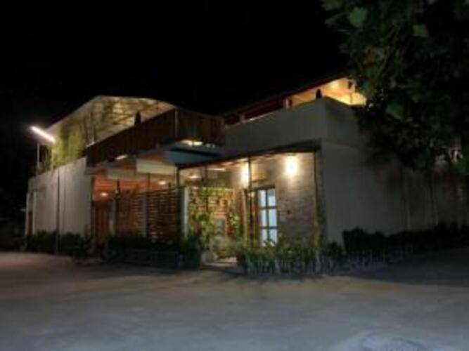 Aasna Inn