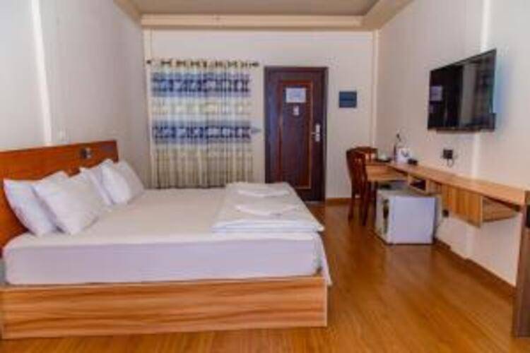 Aasna Inn