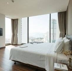 $item['hotel']['name']