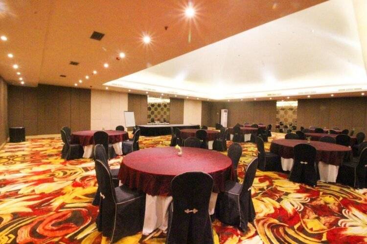 Four Star By Trans Hotel - Chse Certified