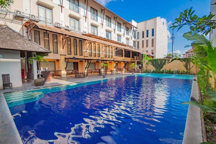 Grand Santhi Hotel - Chse Certified