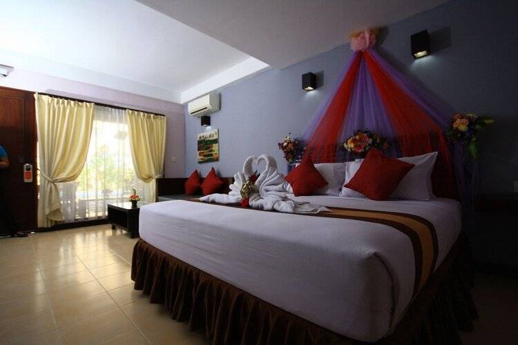 Grand Santhi Hotel - Chse Certified