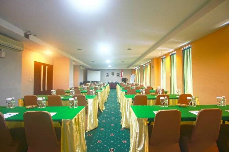 Grand Santhi Hotel - Chse Certified