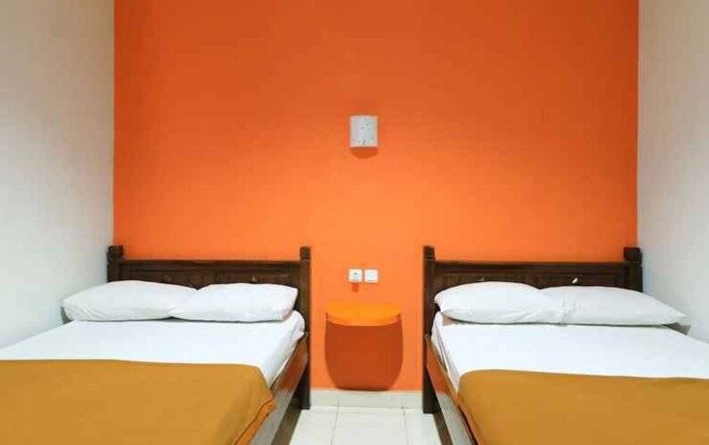 Warta Putra Hotel