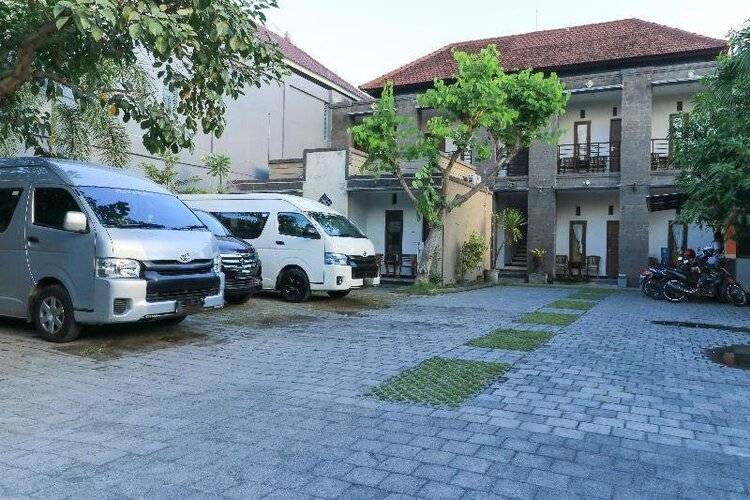 Warta Putra Hotel