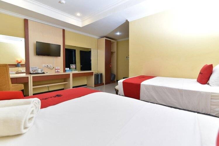 Reddoorz Plus Near Mall Bali Galeria 2