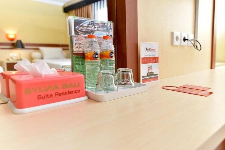Reddoorz Plus Near Mall Bali Galeria 2