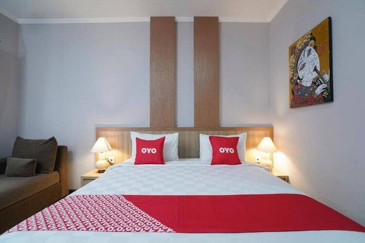 Super Oyo 2166 Elitya Stay