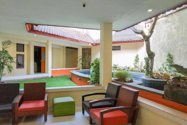 Super Oyo Flagship 2688 Guntur Hotel