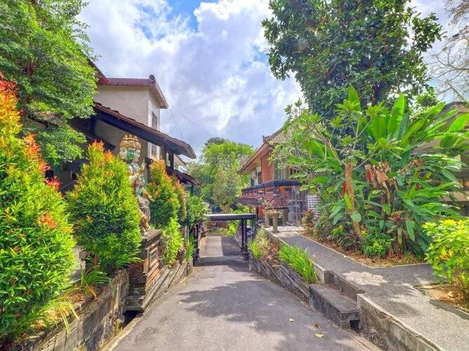 Oyo 91610 Batukaru Garden Hotel