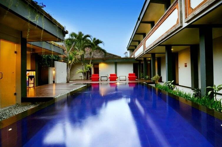 The Yani Hotel