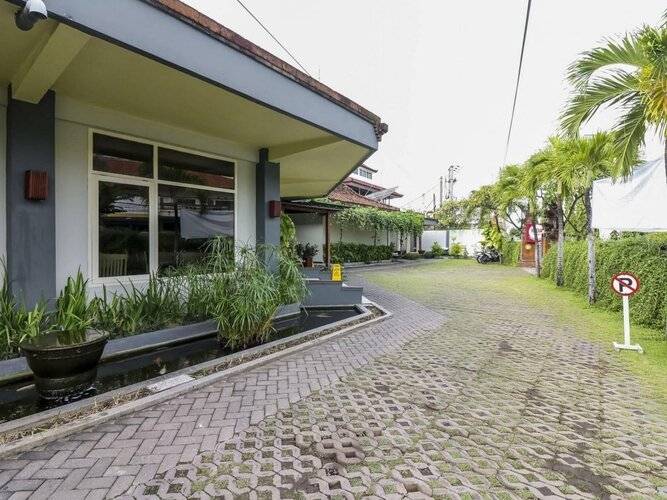 The Yani Hotel