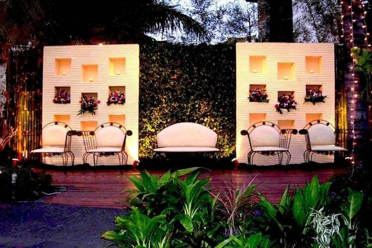 Grand Tropic Suites Hotel