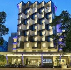 $item['hotel']['name']