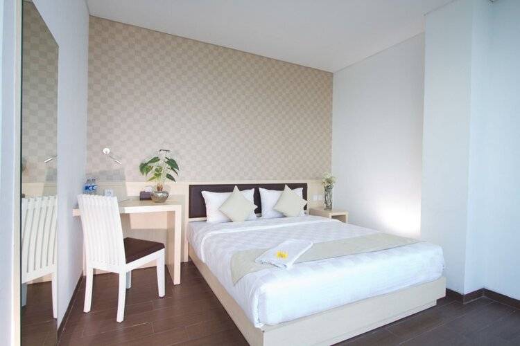 Hotel 88 Grogol By Wh