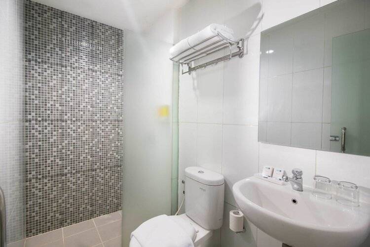 Hotel 88 Mangga Besar 62 By Wh