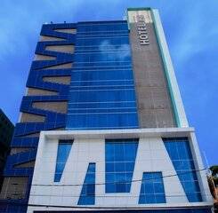 $item['hotel']['name']