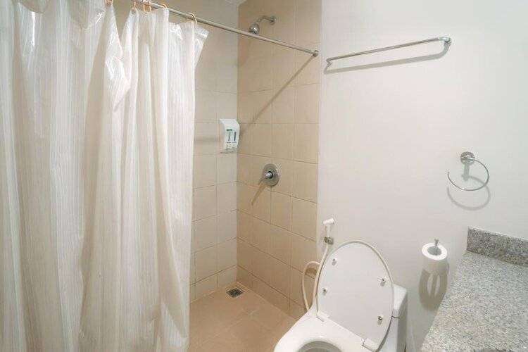Legreen Suite Pejompongan