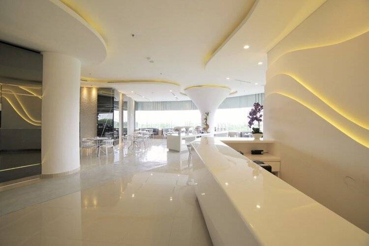 Ozone Hotel Pantai Indah Kapuk