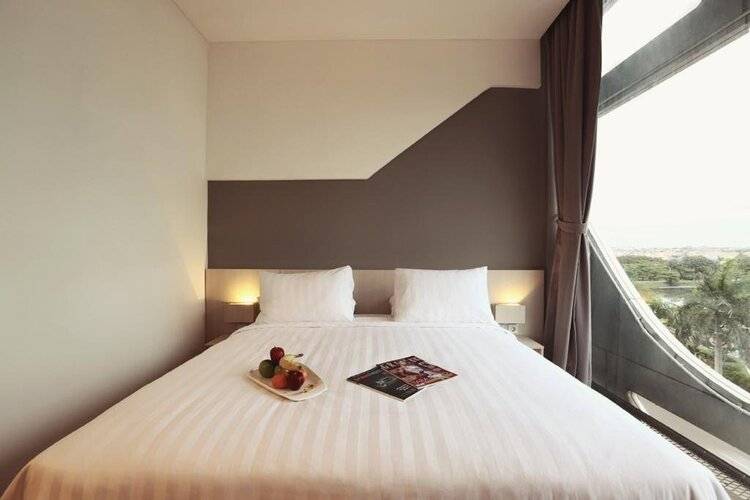 Ozone Hotel Pantai Indah Kapuk