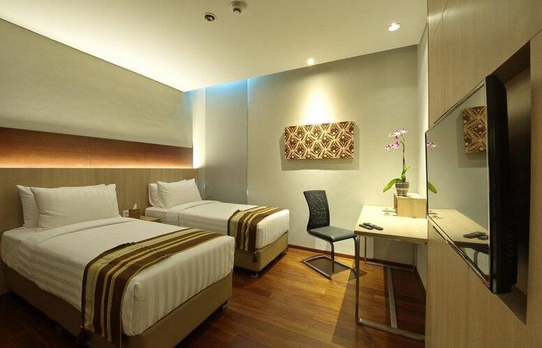 Ra Premiere Simatupang