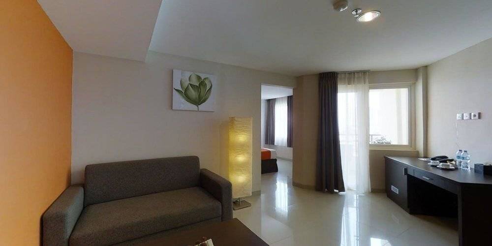 The Gloria Suites