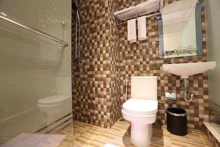 F Hotel
