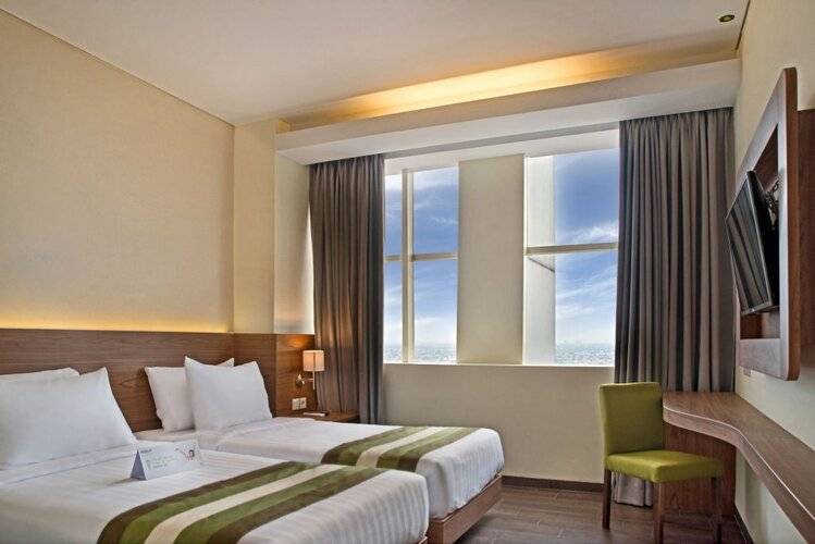 Grand Whiz Hotel Poins Simatupang