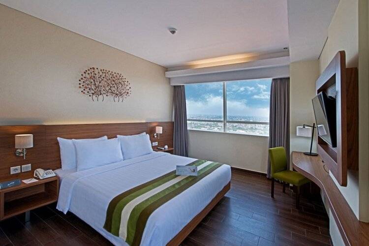 Grand Whiz Hotel Poins Simatupang