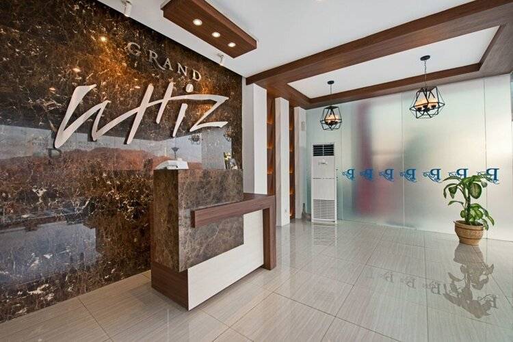 Grand Whiz Hotel Poins Simatupang