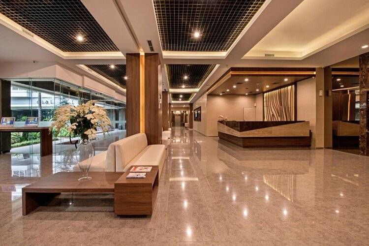Grand Whiz Hotel Poins Simatupang