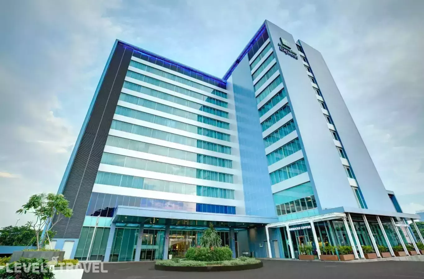 Holiday Inn Express Jakarta International Expo
