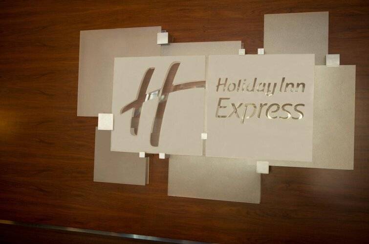 Holiday Inn Express Jakarta International Expo