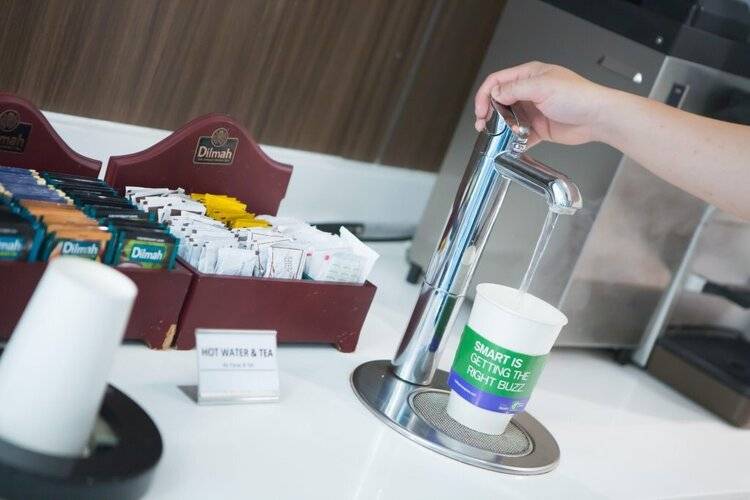 Holiday Inn Express Jakarta International Expo