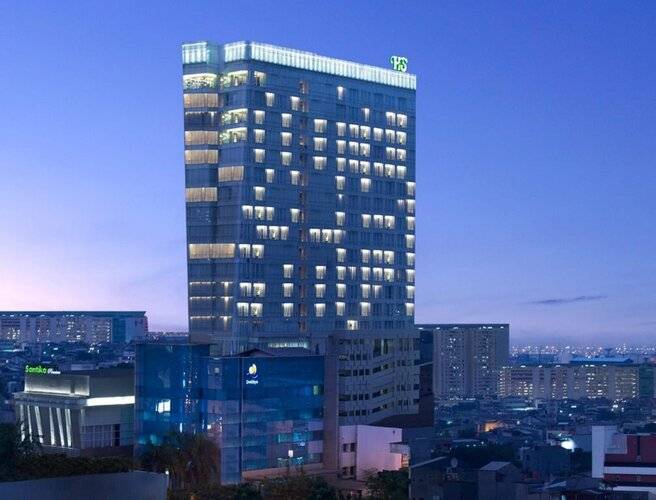Santika Premiere Hayam Wuruk Hotel