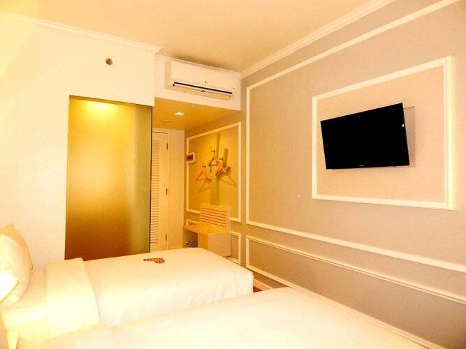Maxone Signature Glodok