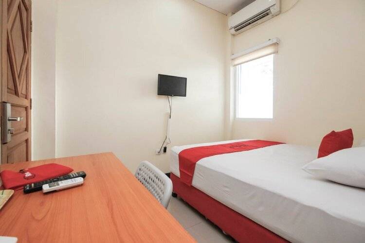 Reddoorz Plus @ Jalan Pemuda