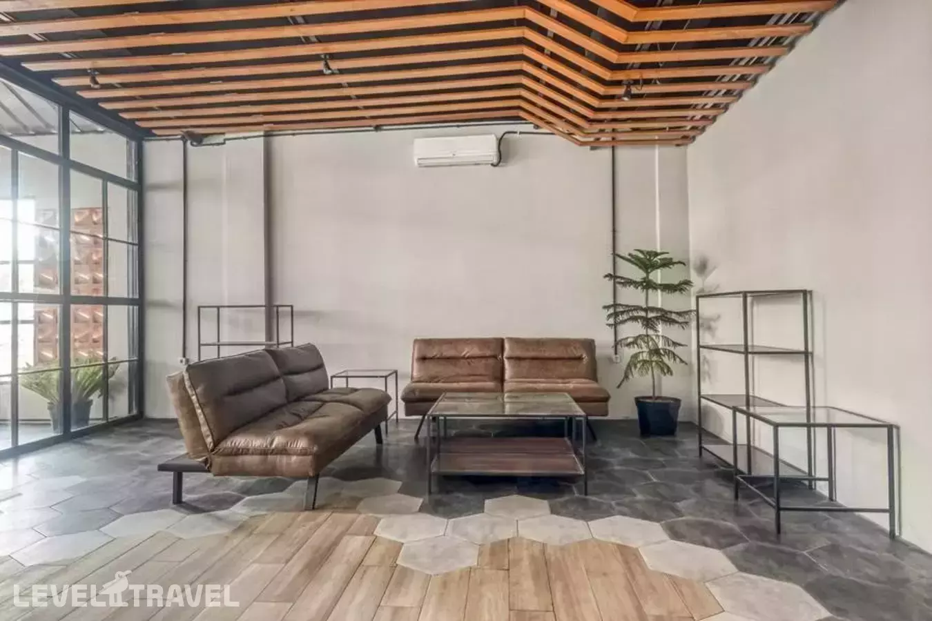 Reddoorz Plus Near Gandaria City Mall 2