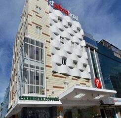 $item['hotel']['name']