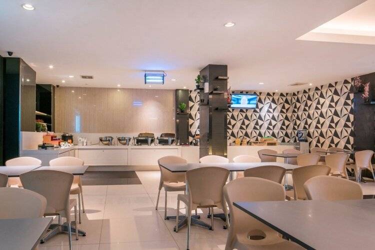 Hotel 88 Mangga Besar 120 By Wh