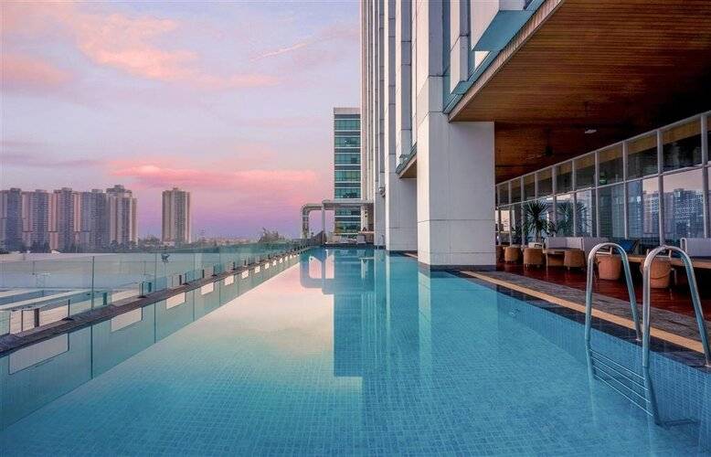 Js Luwansa Hotel And Convention Center