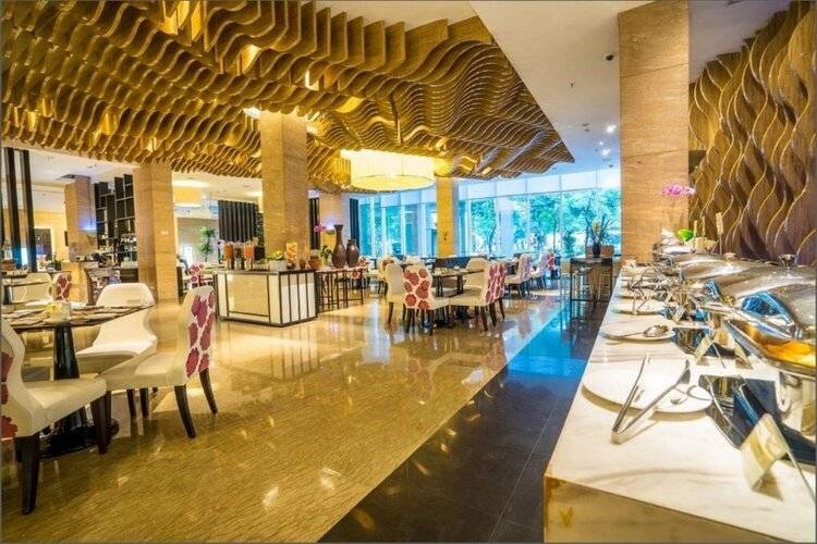 Js Luwansa Hotel And Convention Center