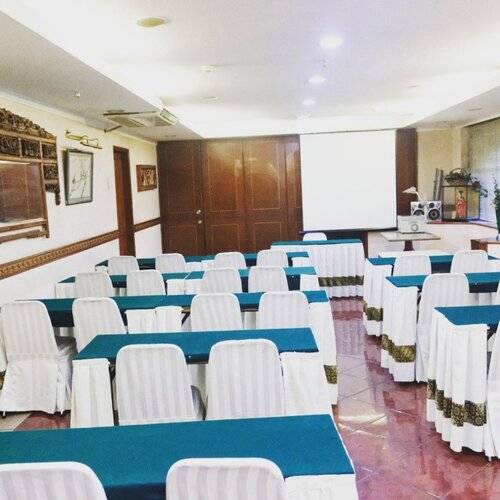 Paragon Gallery Hotel