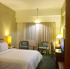 $item['hotel']['name']